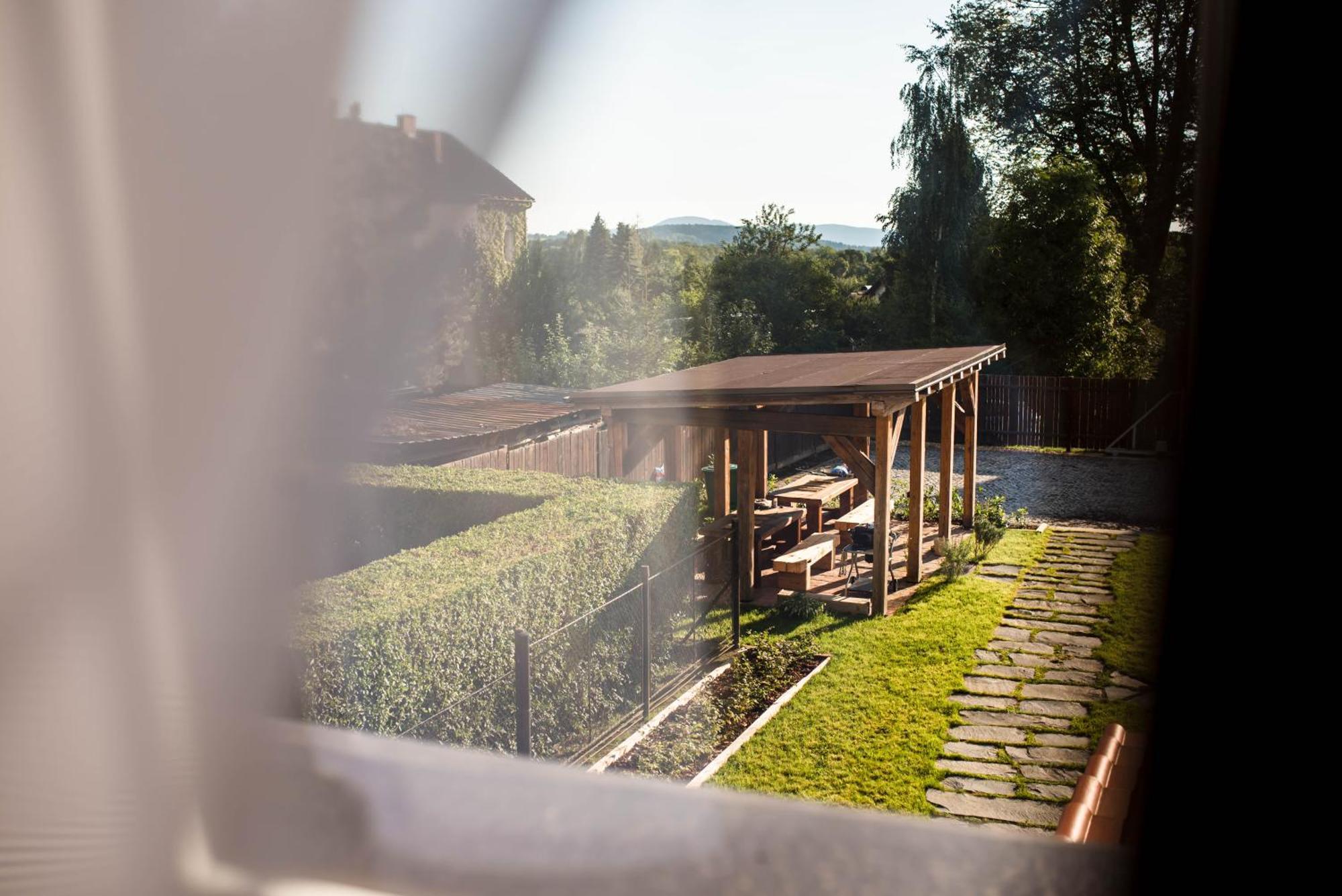 Apartmany Zeme Nove Mesto pod Smrkem Extérieur photo